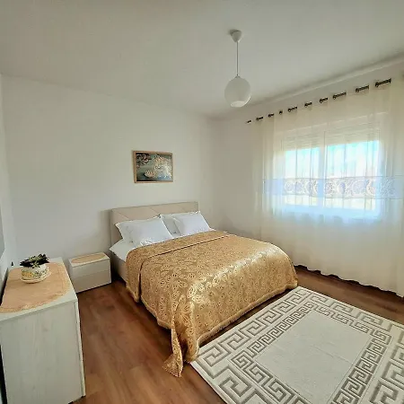 Apartment Lake Apartment Tirana